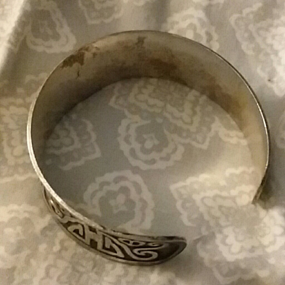 Vintage Bangle Silver Tone Euc - image 4